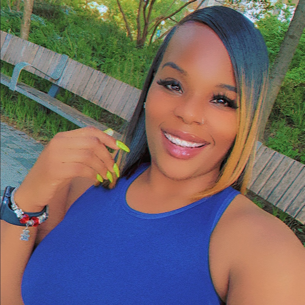 Meet your Posher, Kendra